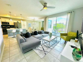 Cozy Storey Lake Apt